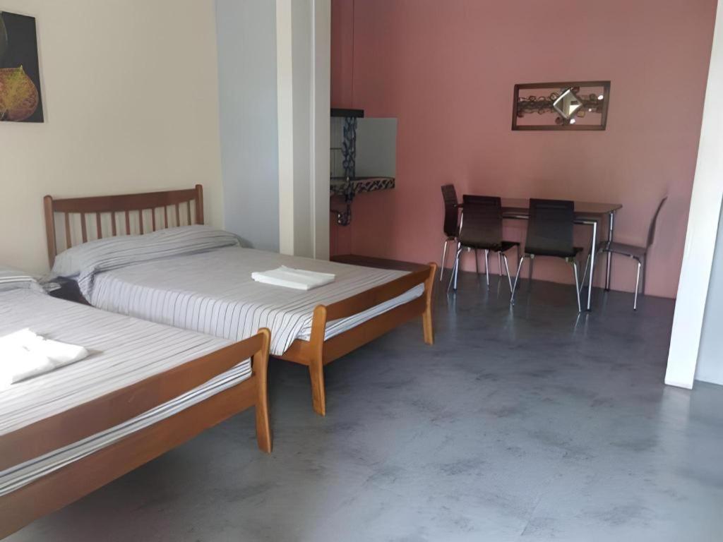 Quezon Premier Hotel לוסנה מראה חיצוני תמונה