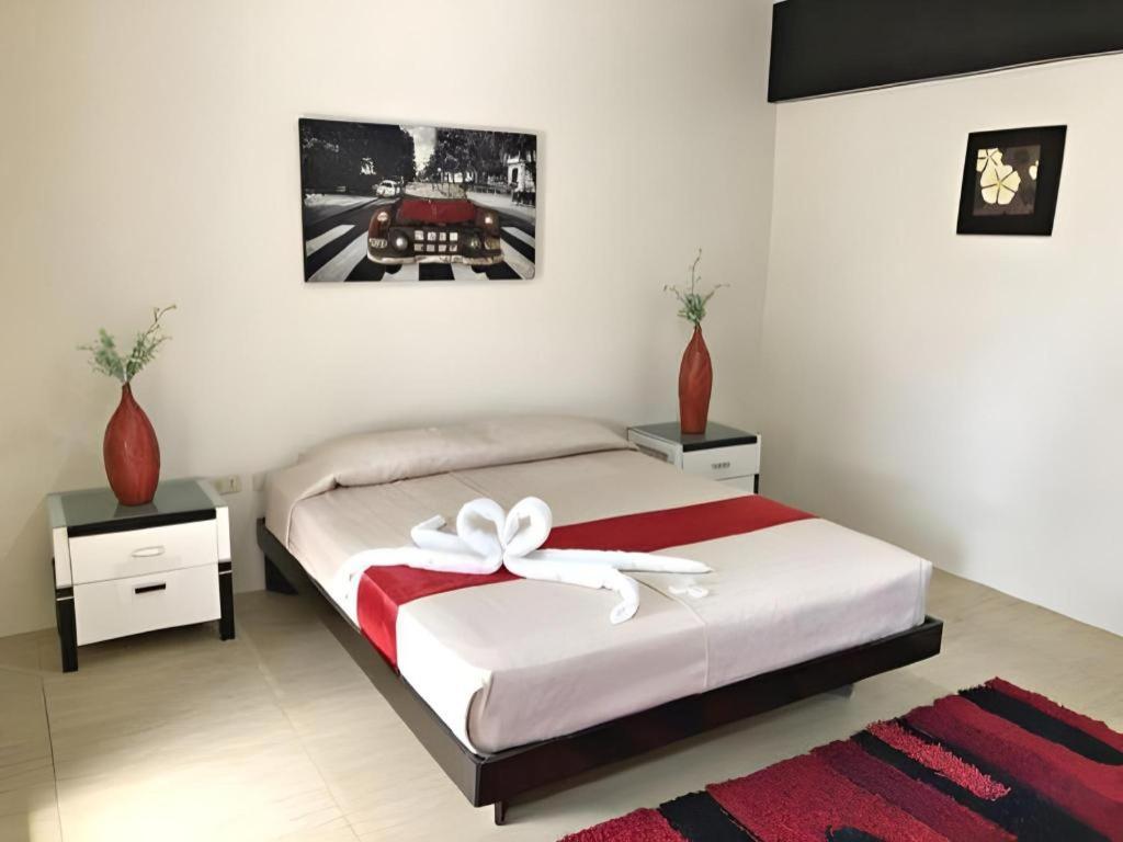 Quezon Premier Hotel לוסנה מראה חיצוני תמונה